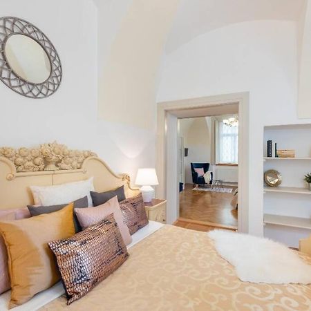 Rose Apartments / Romantic & Cozy / City Center Prague Exterior photo