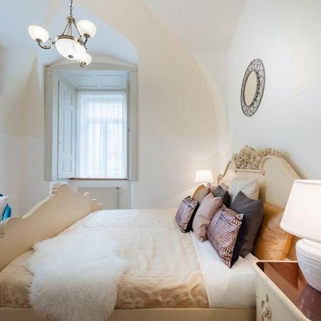 Rose Apartments / Romantic & Cozy / City Center Prague Exterior photo