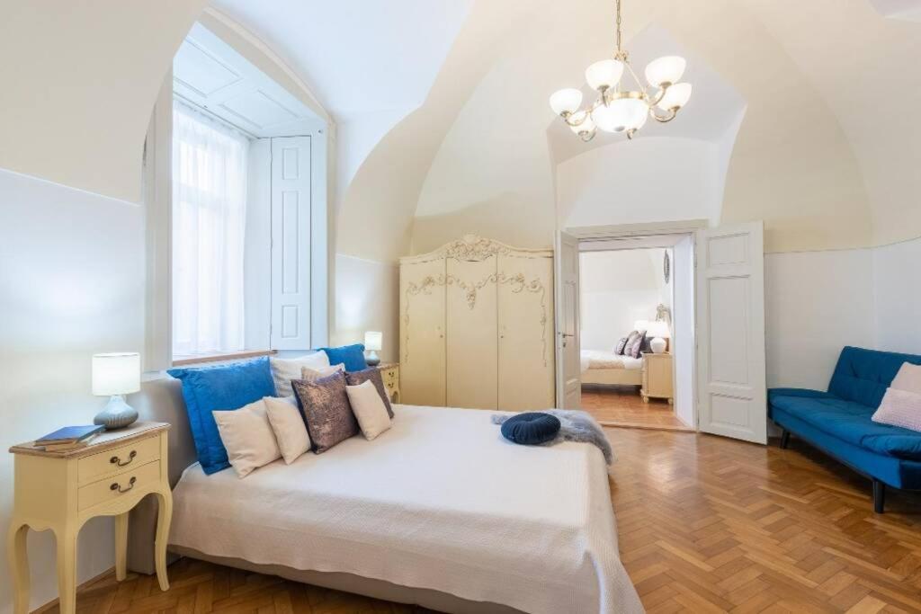 Rose Apartments / Romantic & Cozy / City Center Prague Exterior photo