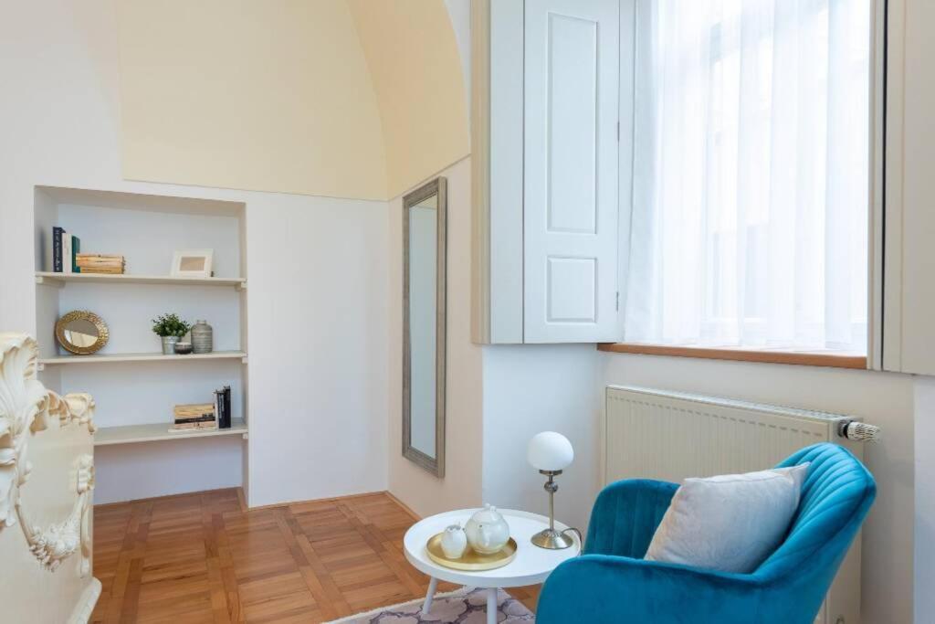 Rose Apartments / Romantic & Cozy / City Center Prague Exterior photo