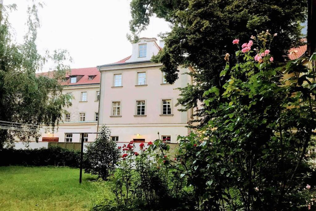 Rose Apartments / Romantic & Cozy / City Center Prague Exterior photo