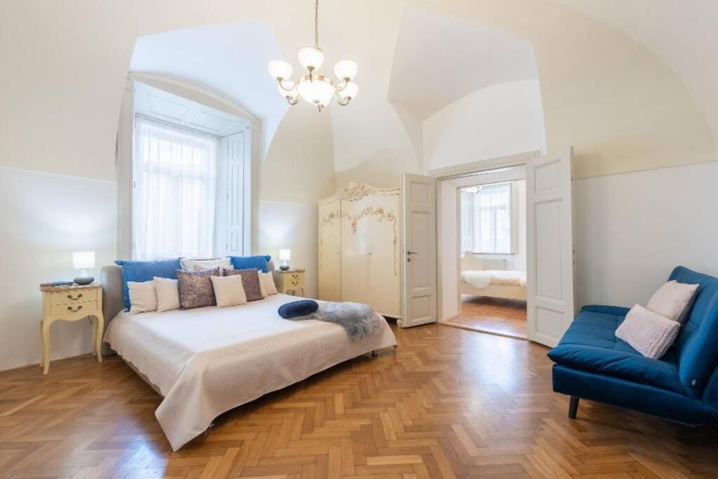 Rose Apartments / Romantic & Cozy / City Center Prague Exterior photo